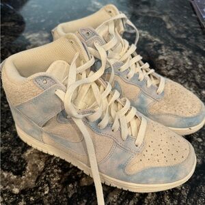 Nike fashion hightop basketball sneakers